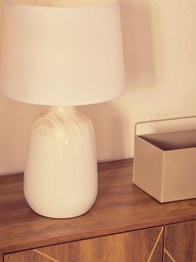 Wenita Table Lamp
