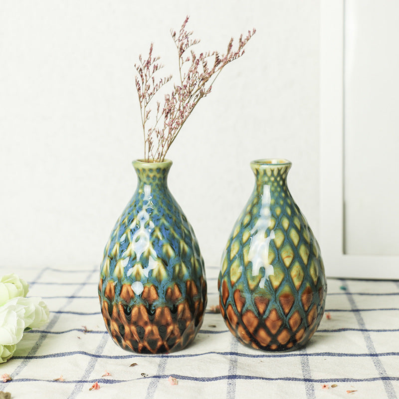 The Aura Ceramic Aromatherapy Bottle & Bud Vase