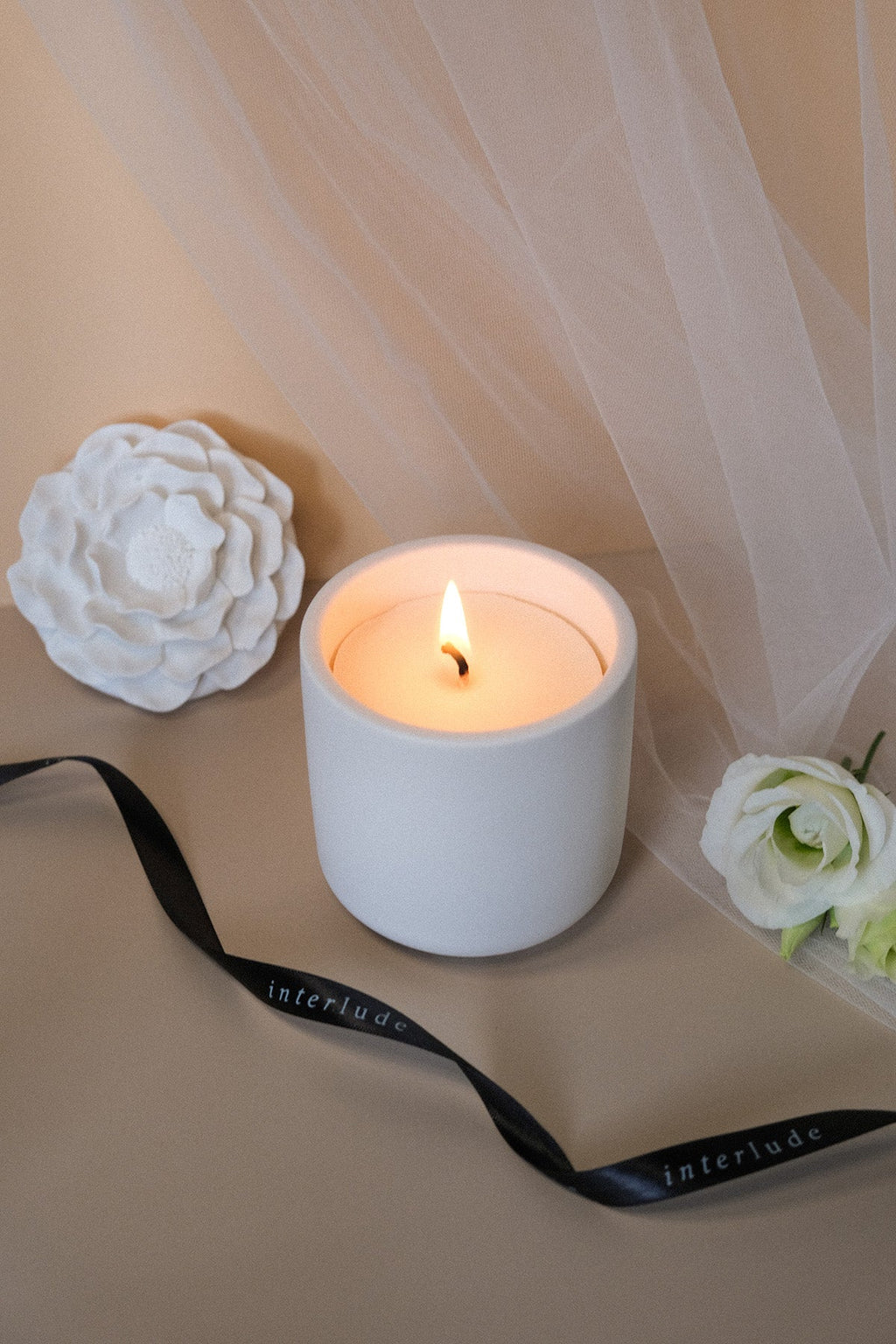 Aura Sculptural Blossom Candle